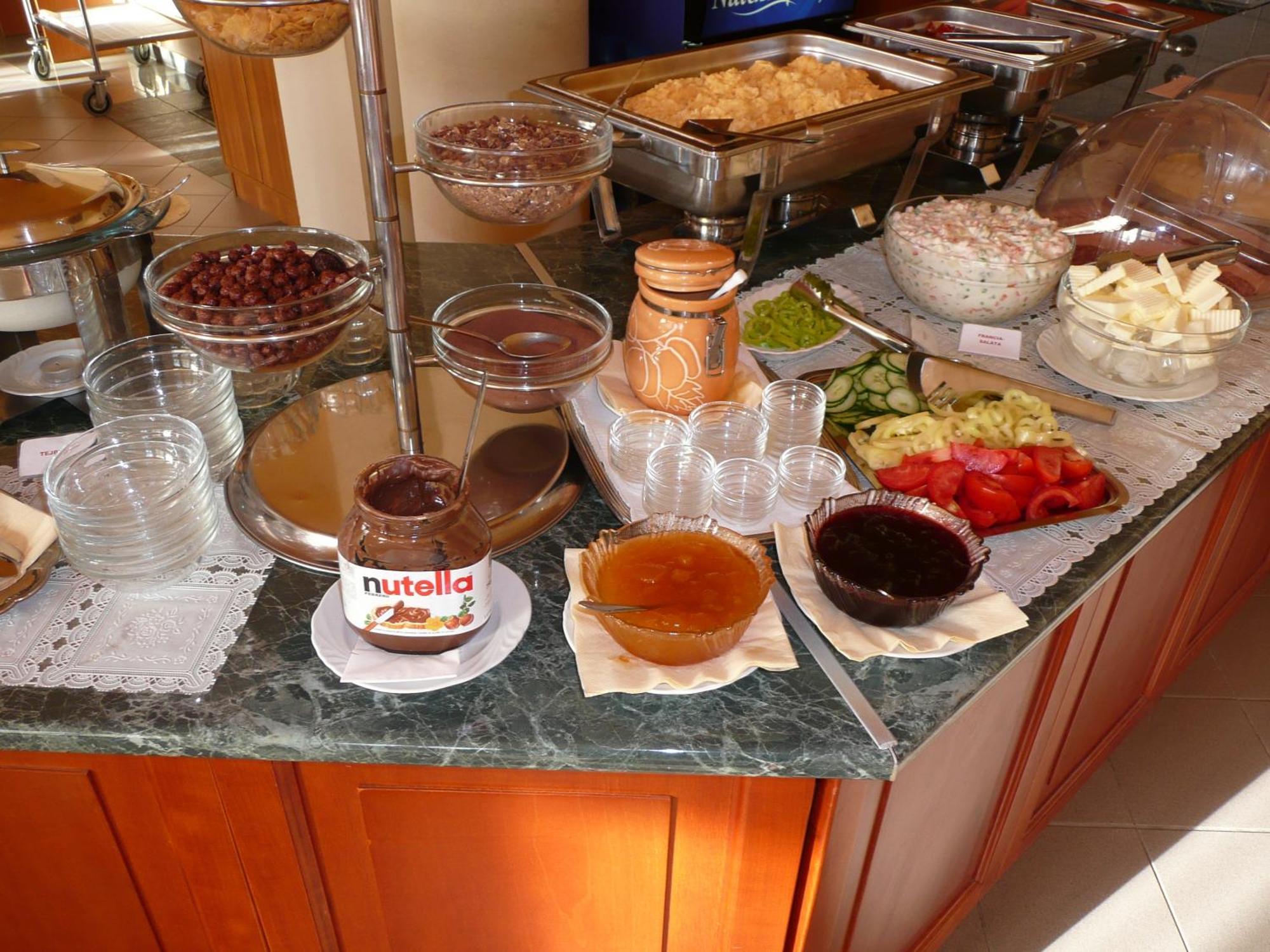 קסזטלי Hotel Ovit מראה חיצוני תמונה